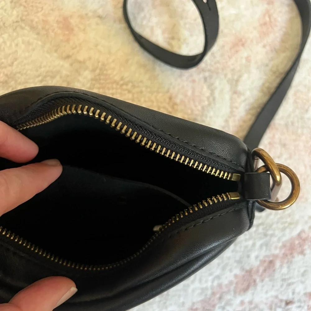 Madewell Black Leather Crossbody Bag - Picture 4 of 5